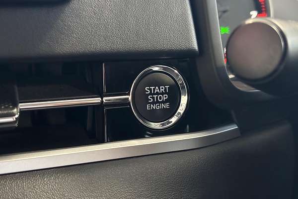 2022 Mitsubishi Outlander ES ZM