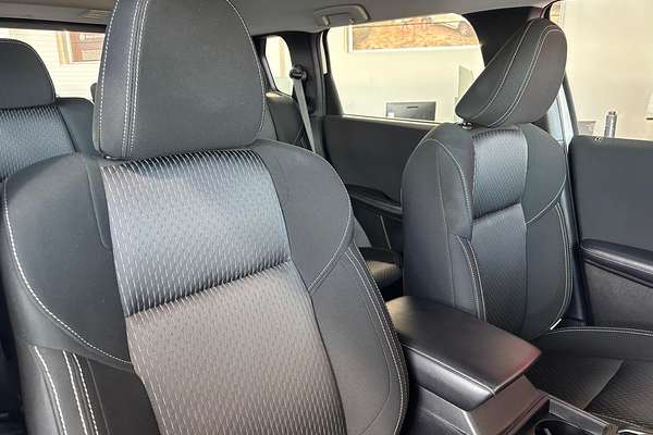 2022 Mitsubishi Outlander ES ZM