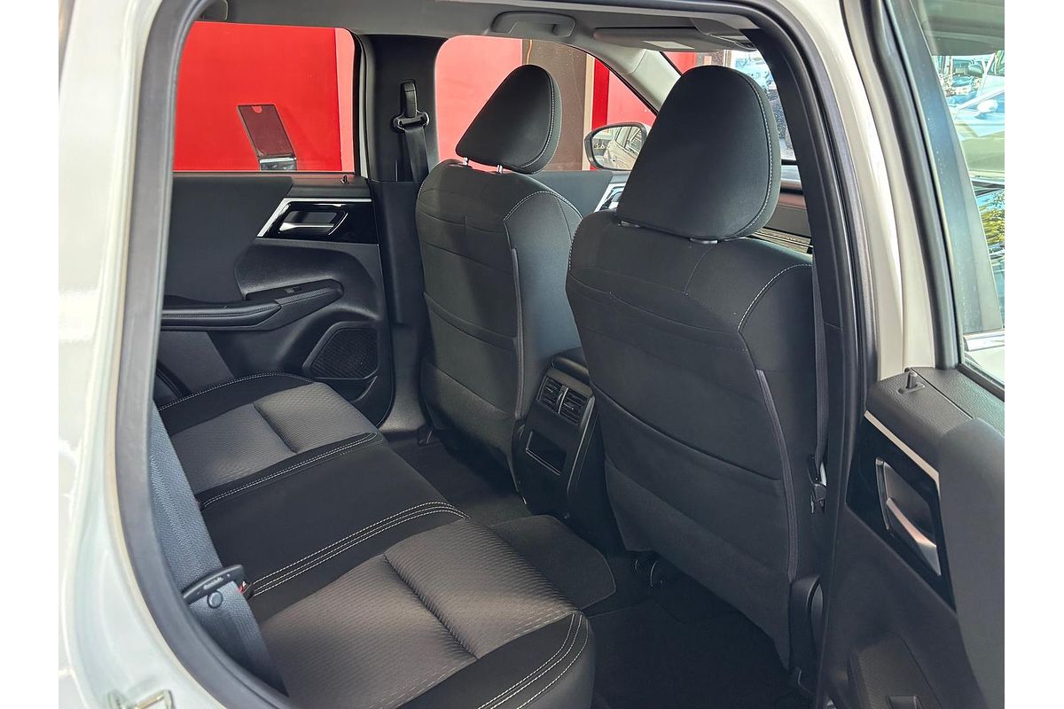 2022 Mitsubishi Outlander ES ZM