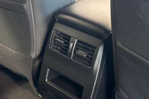 2022 Mitsubishi Outlander ES ZM