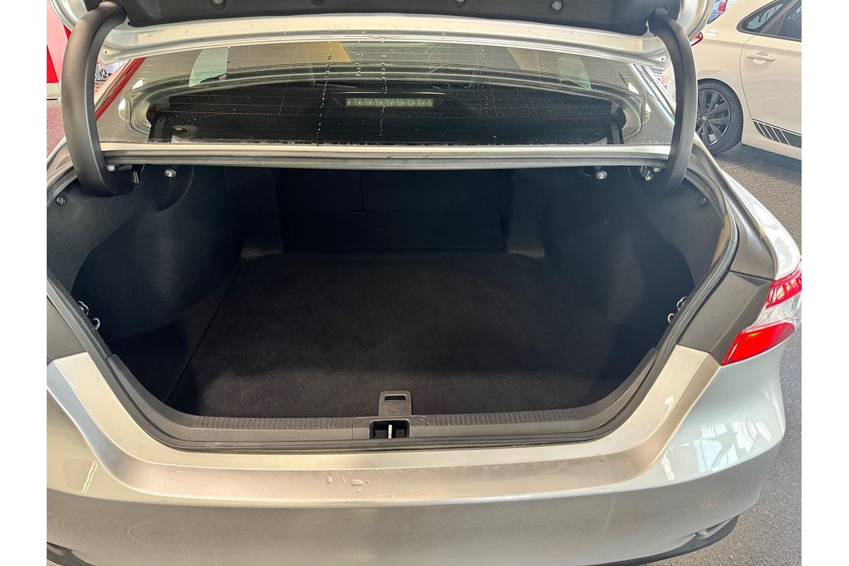 2019 Toyota Camry Ascent ASV70R
