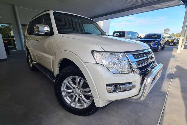 2014 Mitsubishi Pajero GLX NX