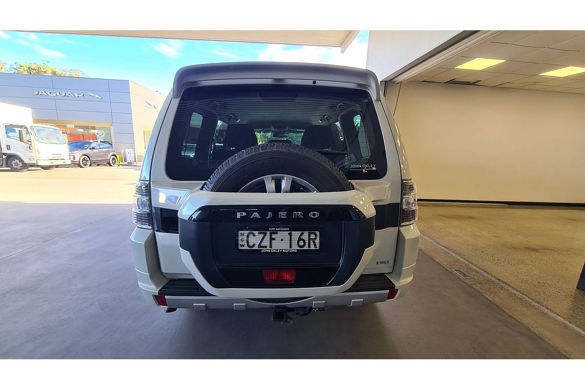2014 Mitsubishi Pajero GLX NX