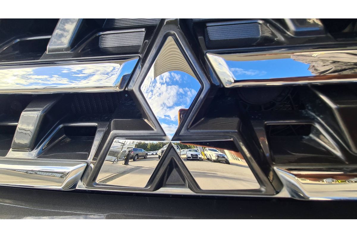 2014 Mitsubishi Pajero GLX NX