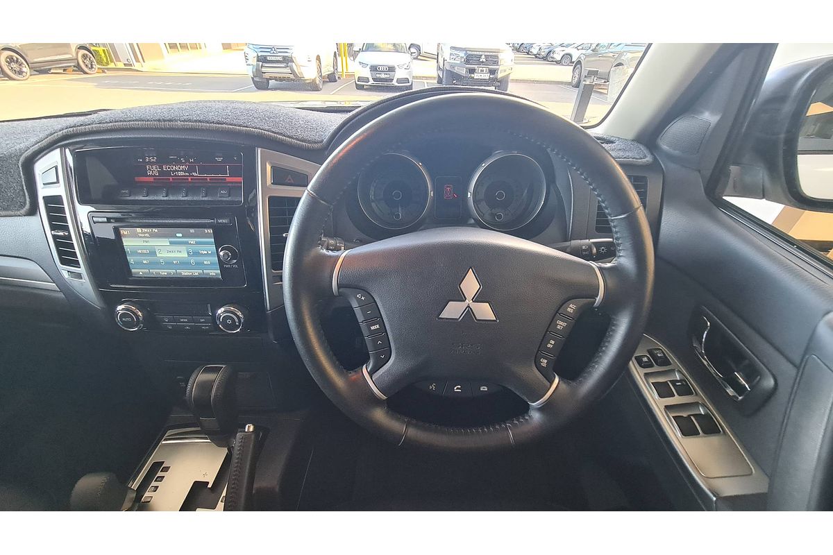2014 Mitsubishi Pajero GLX NX