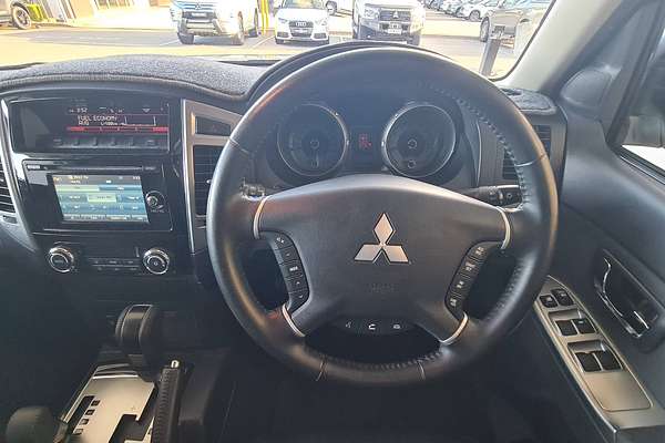 2014 Mitsubishi Pajero GLX NX