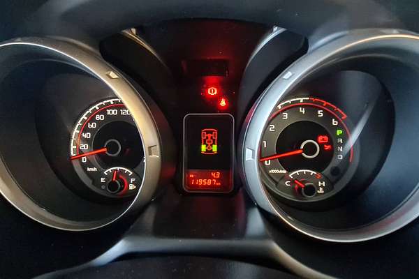 2014 Mitsubishi Pajero GLX NX