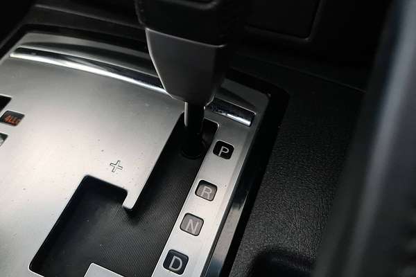2014 Mitsubishi Pajero GLX NX