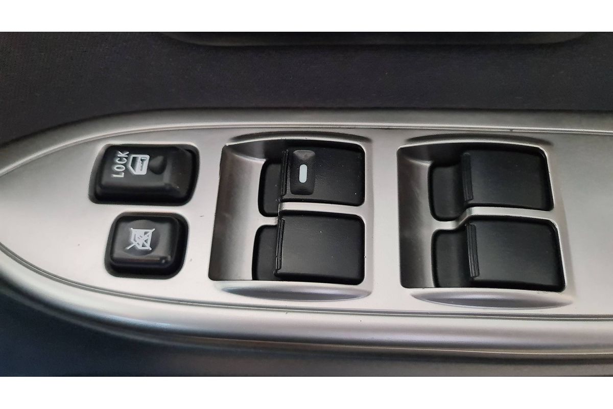 2014 Mitsubishi Pajero GLX NX