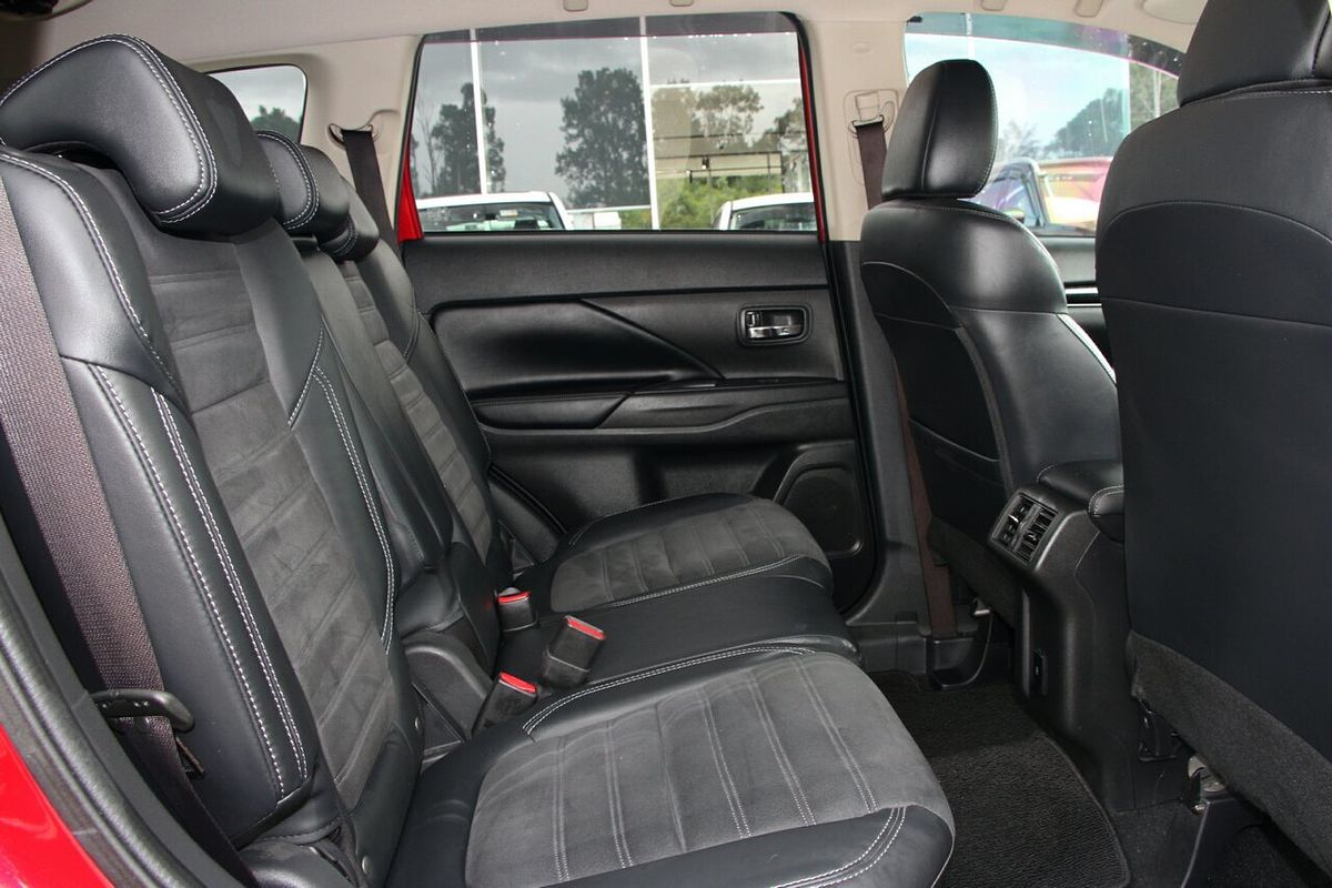 2021 Mitsubishi Outlander LS ZL