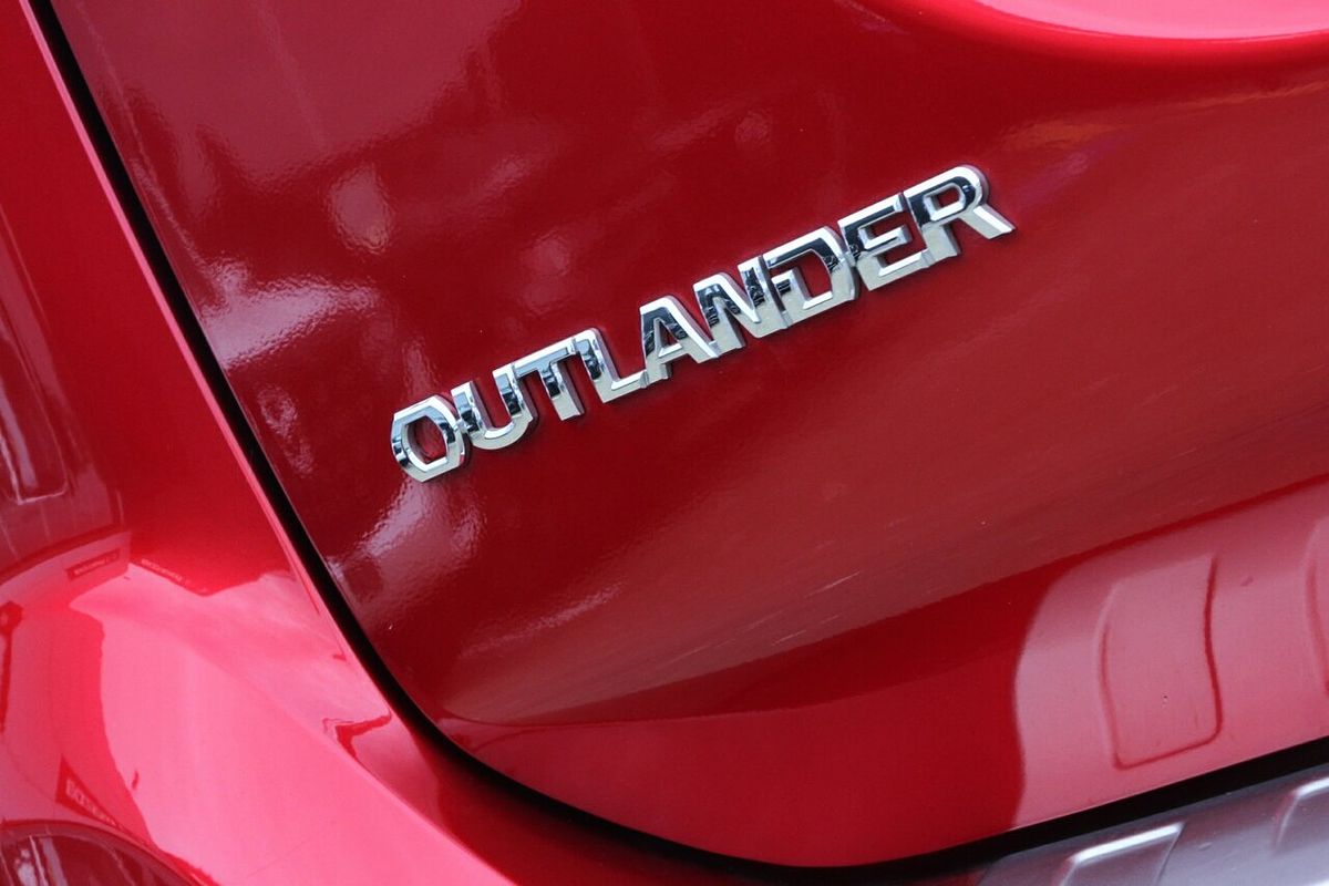 2021 Mitsubishi Outlander LS ZL