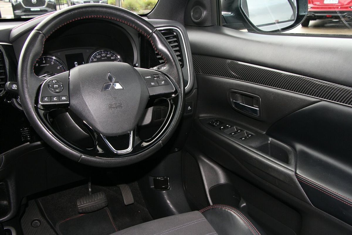2020 Mitsubishi Outlander Black Edition ZL