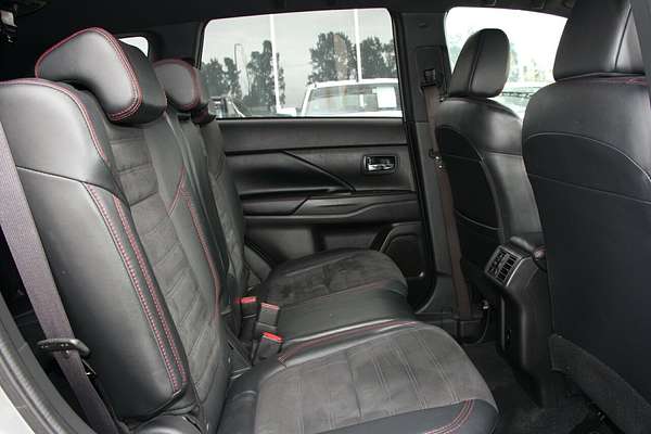 2020 Mitsubishi Outlander Black Edition ZL
