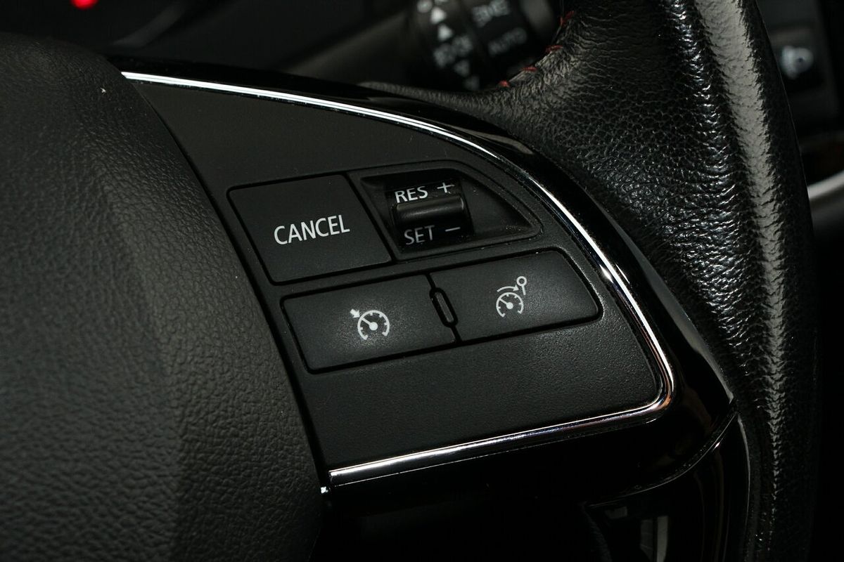 2020 Mitsubishi Outlander Black Edition ZL