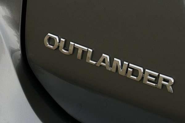 2020 Mitsubishi Outlander Black Edition ZL