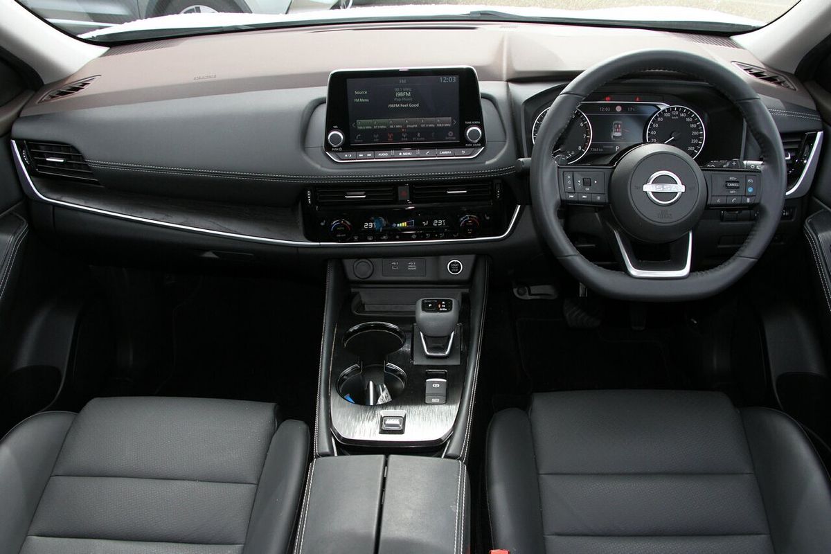 2024 Nissan X-TRAIL ST-L T33
