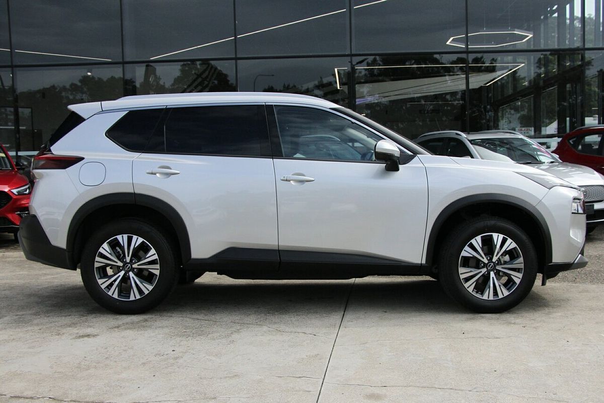 2024 Nissan X-TRAIL ST-L T33