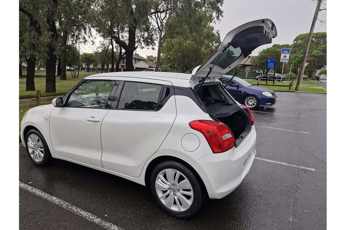 2019 Suzuki Swift GL Navigator AZ