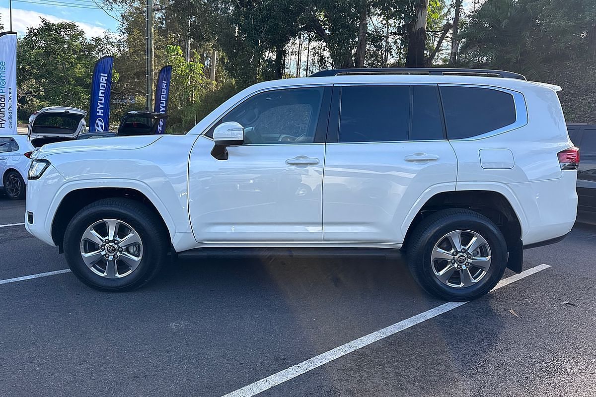 2023 Toyota Landcruiser VX FJA300R
