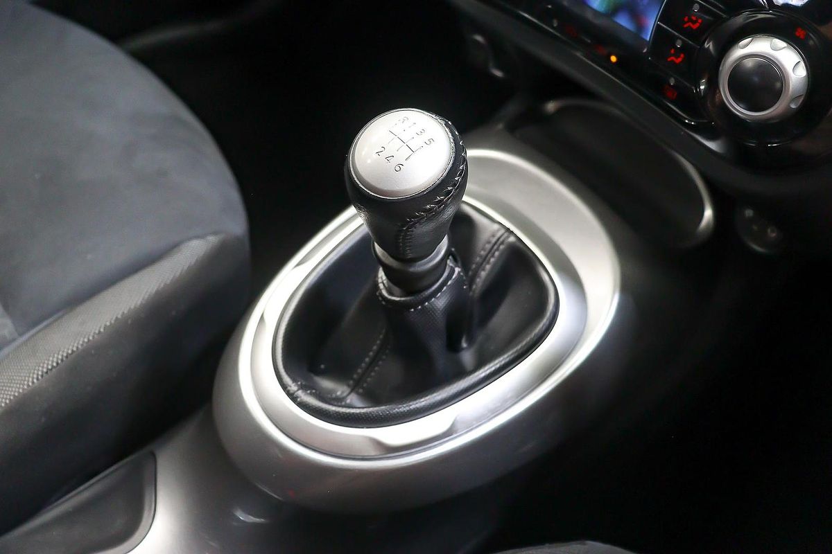 2018 Nissan JUKE ST F15