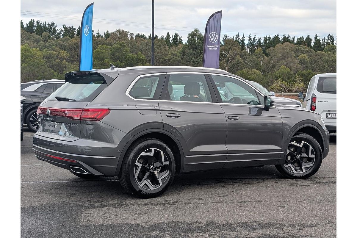 2025 Volkswagen Touareg 170TDI RC