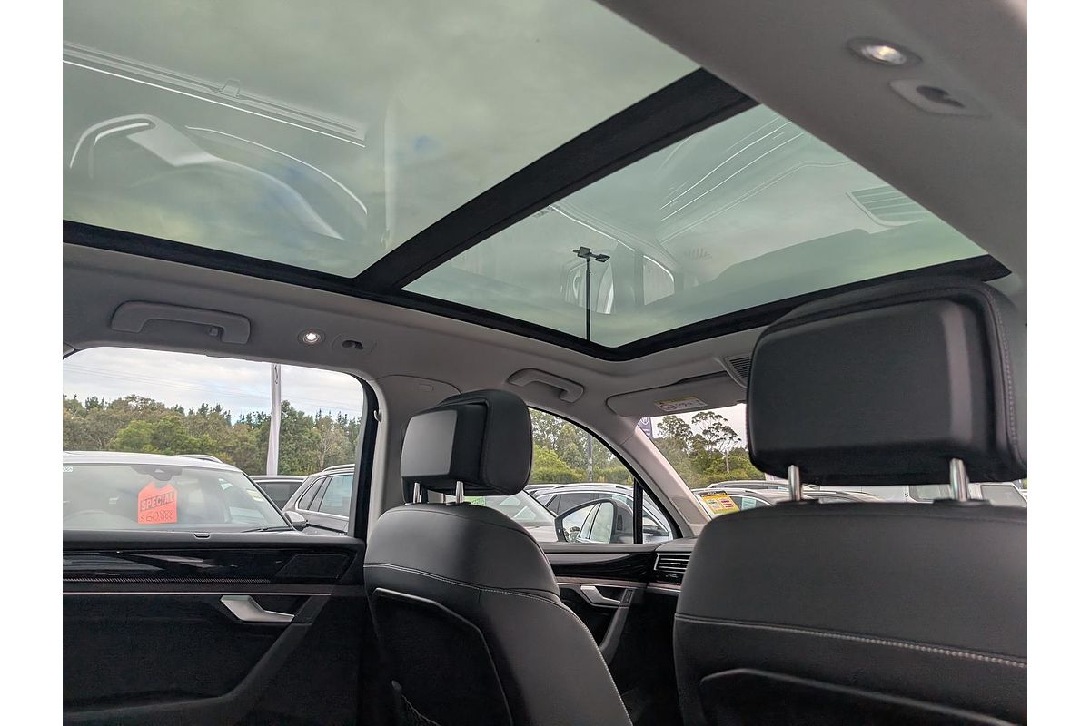 2025 Volkswagen Touareg 170TDI RC