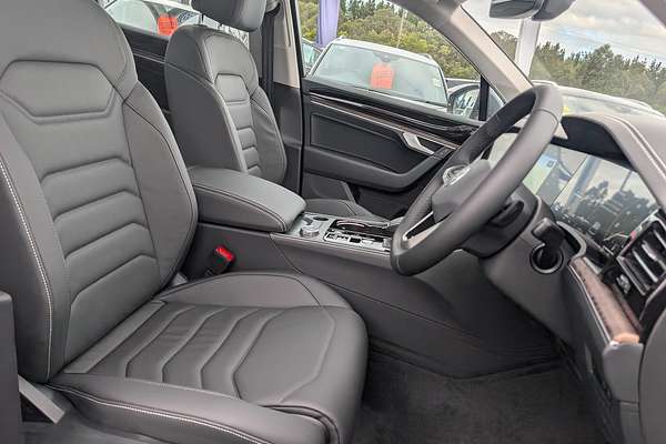 2025 Volkswagen Touareg 170TDI RC