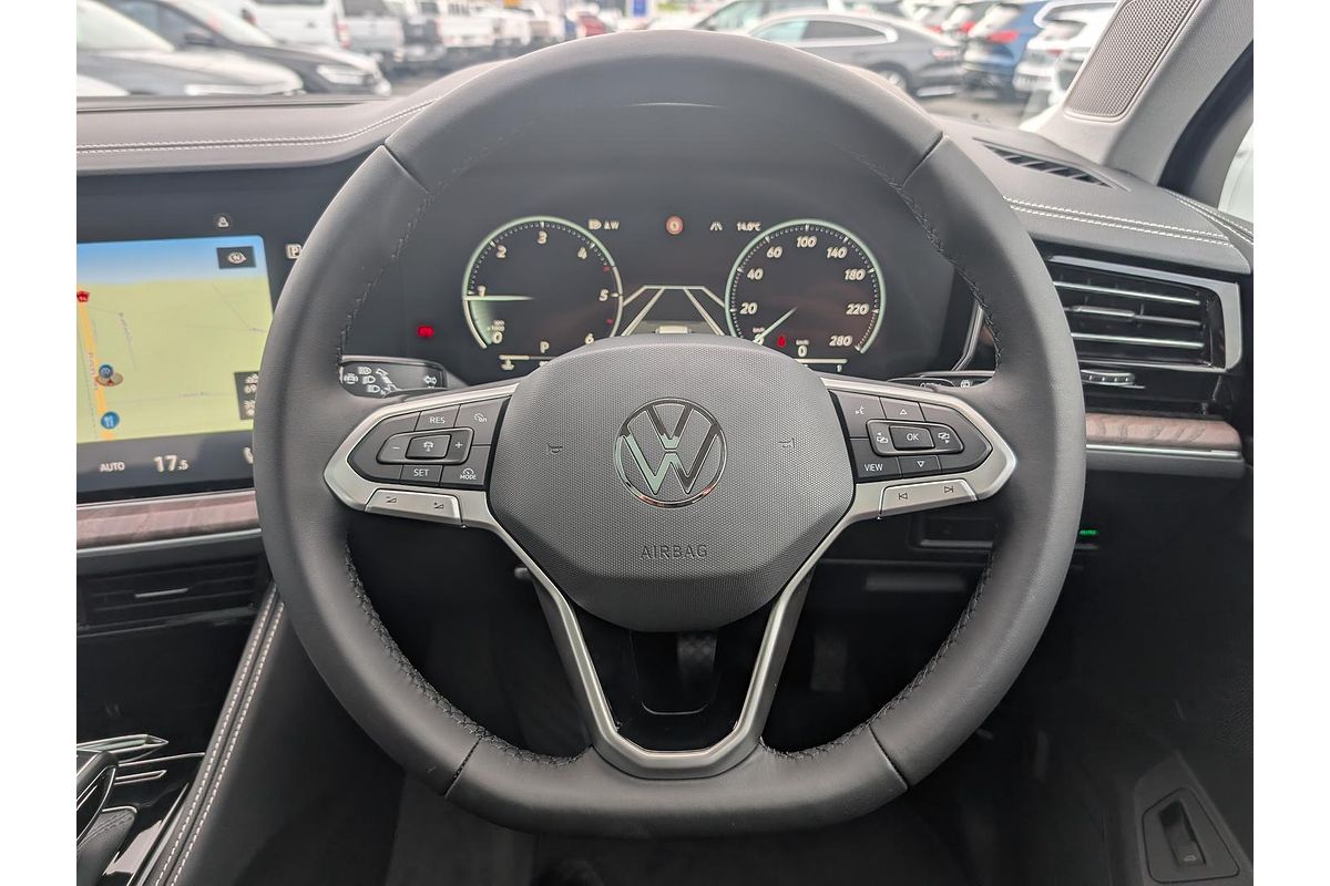 2025 Volkswagen Touareg 170TDI RC