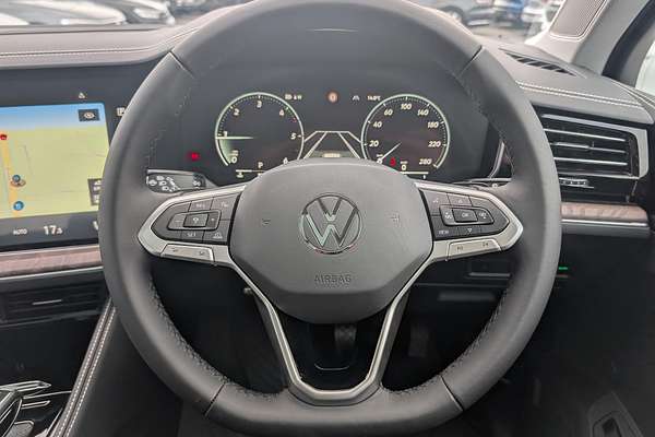 2025 Volkswagen Touareg 170TDI RC