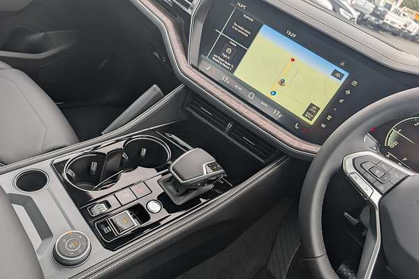 2025 Volkswagen Touareg 170TDI RC