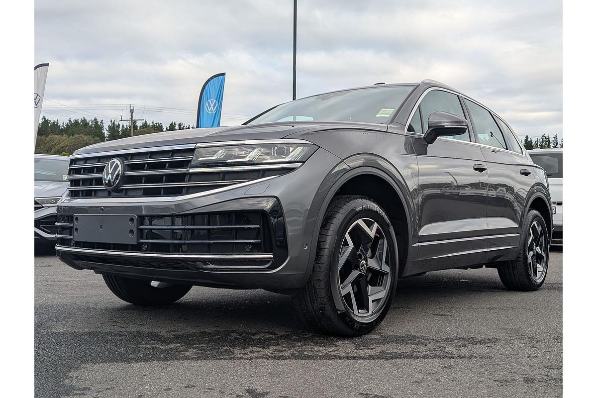 2025 Volkswagen Touareg 170TDI RC