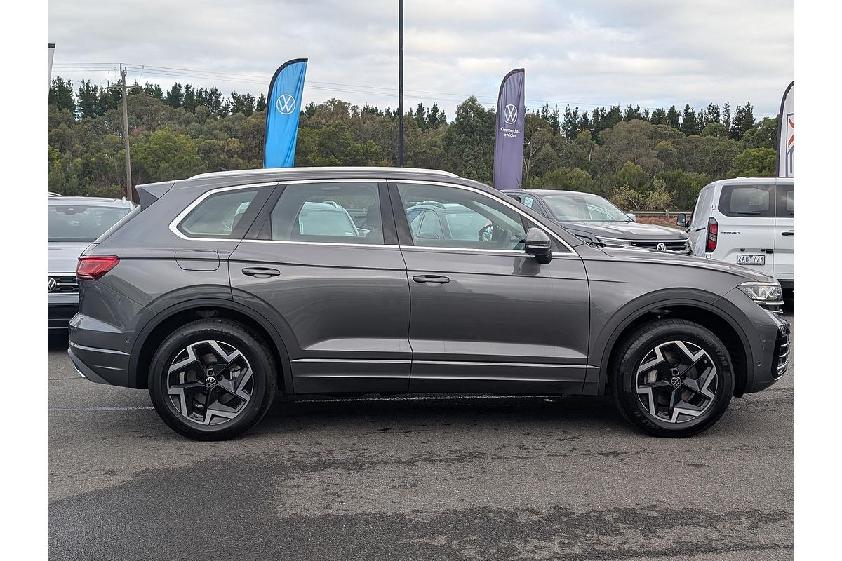 2025 Volkswagen Touareg 170TDI RC