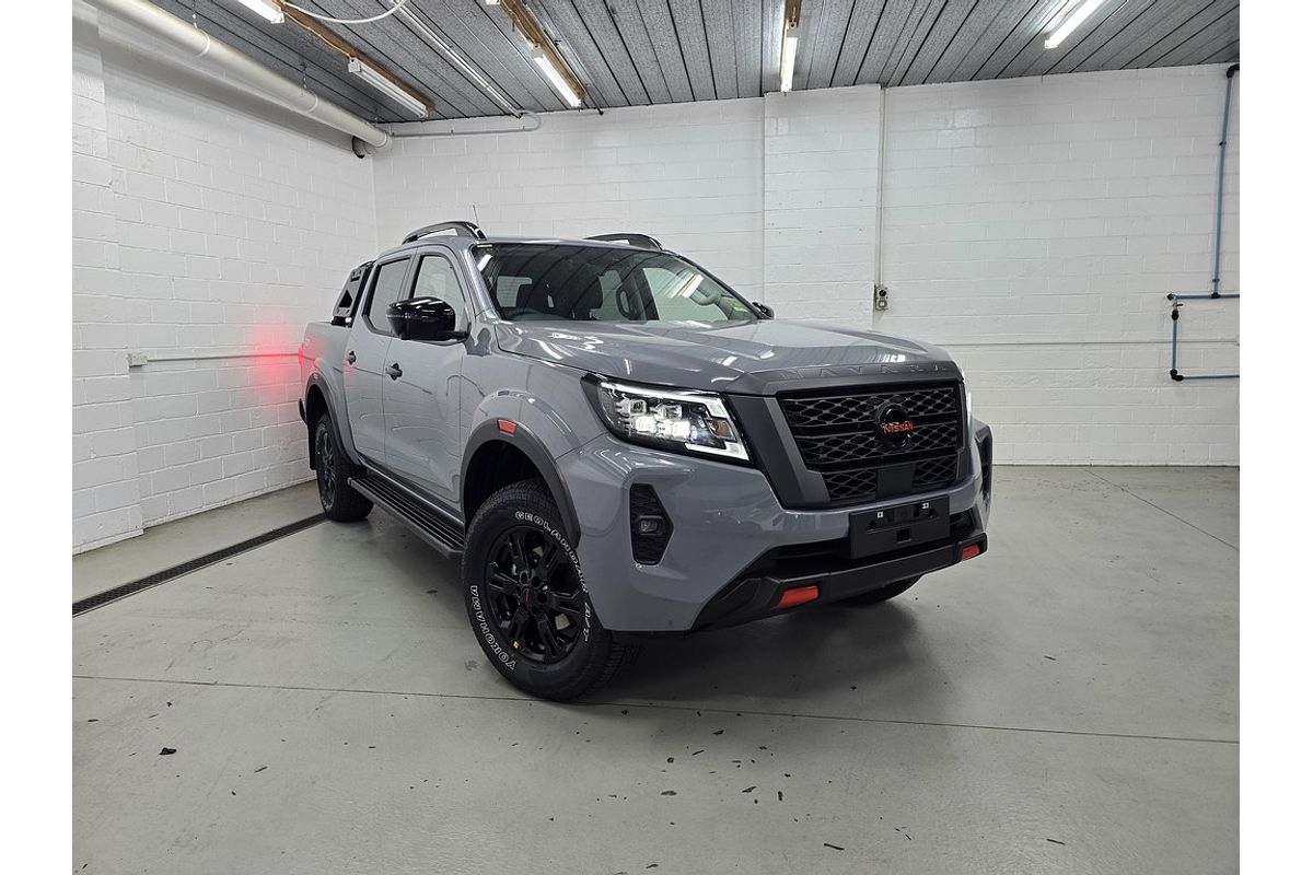 Nissan NAVARA 4X4 2.3 DSL AUTO DC P4X