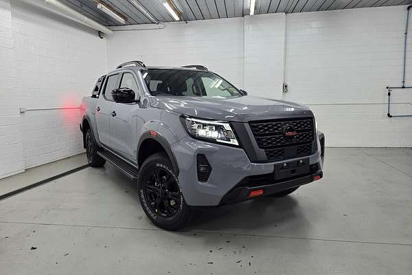 2025 Nissan Navara PRO-4X D23 4X4
