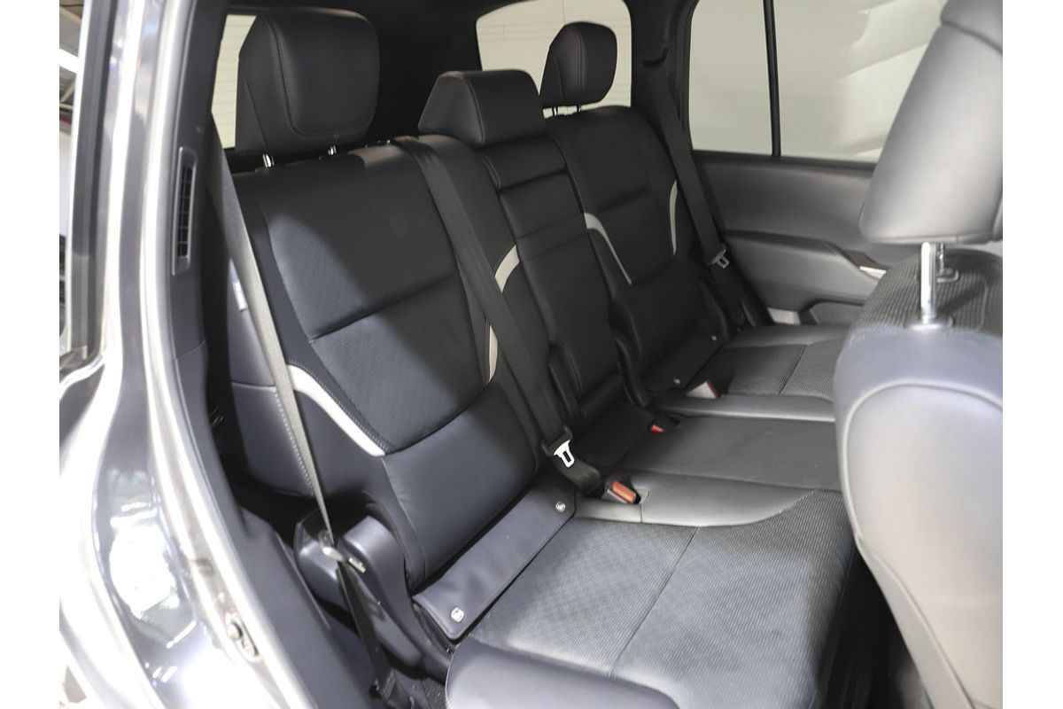 2022 Toyota Landcruiser GR Sport FJA300R
