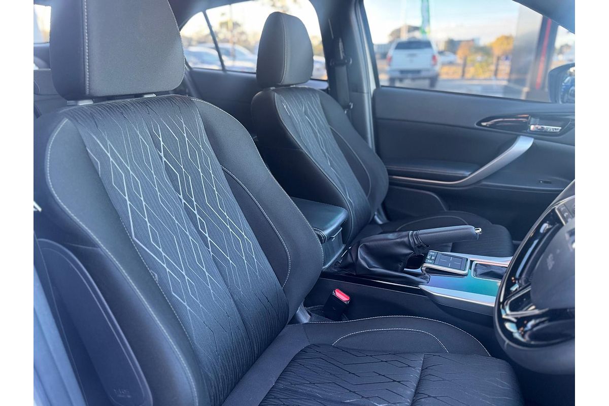 2019 Mitsubishi Eclipse Cross Black Edition YA