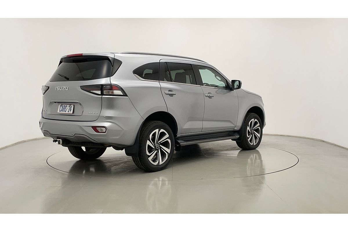 2022 Isuzu MU-X LS-T