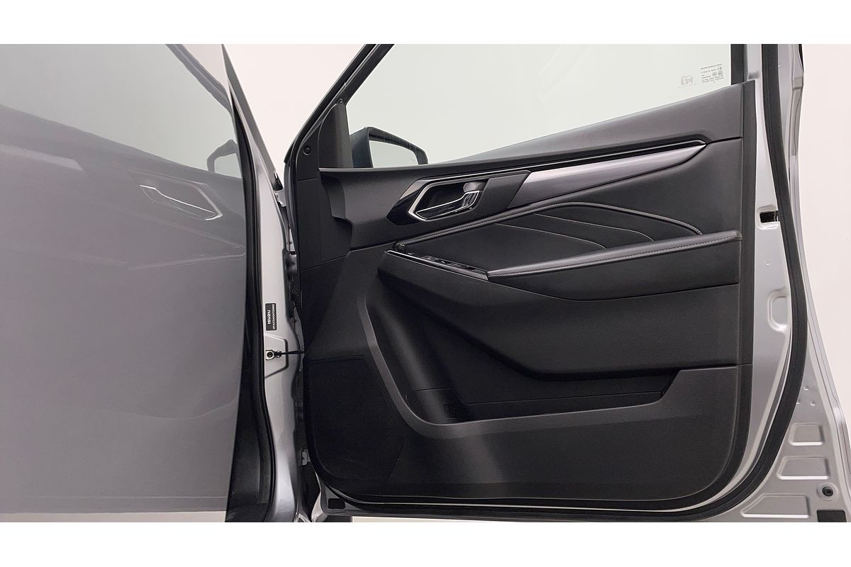 2022 Isuzu MU-X LS-T