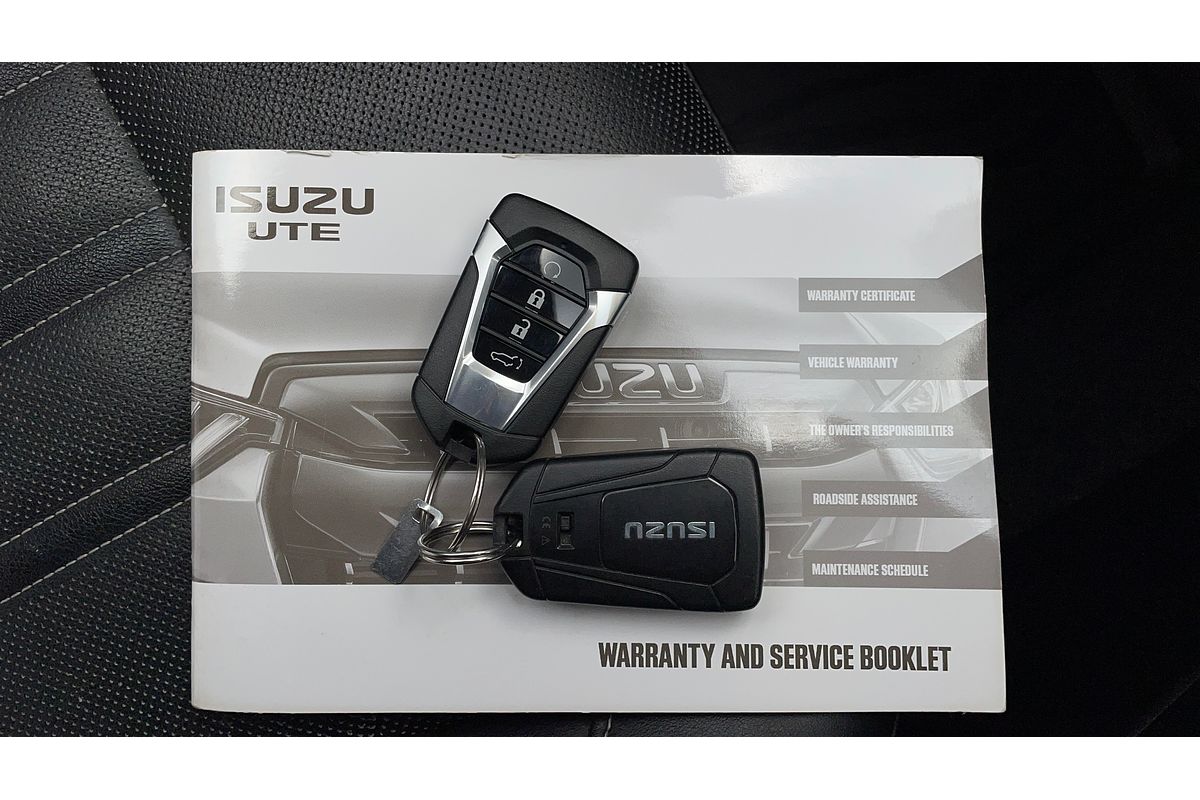 2022 Isuzu MU-X LS-T