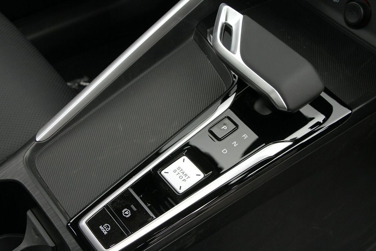 2025 MG ZS Essence Hybrid+ ZS32