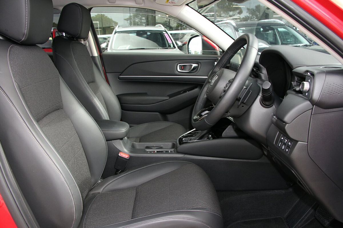2023 Honda HR-V e:HEV L