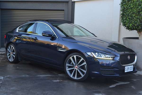 2017 Jaguar XE 20t Prestige X760