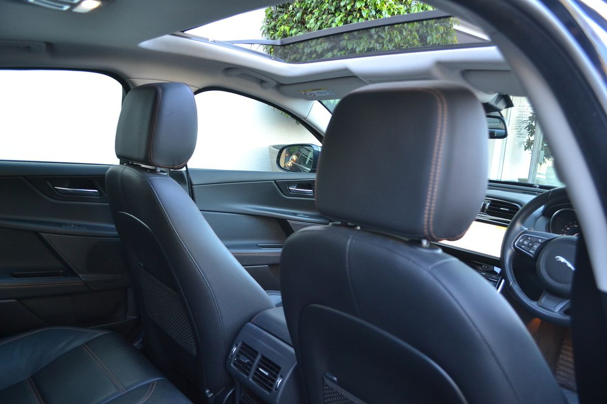 2017 Jaguar XE 20t Prestige X760