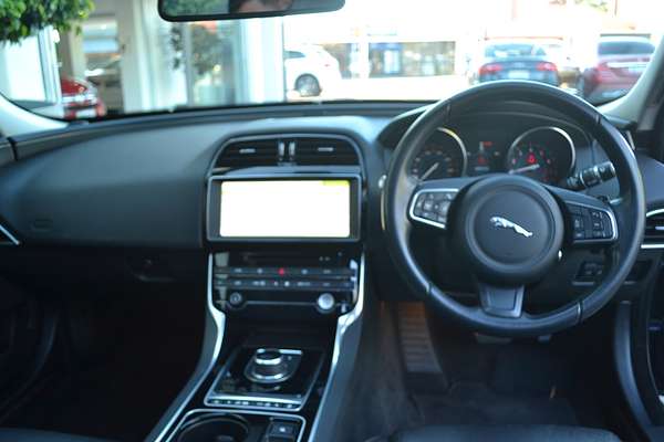 2017 Jaguar XE 20t Prestige X760