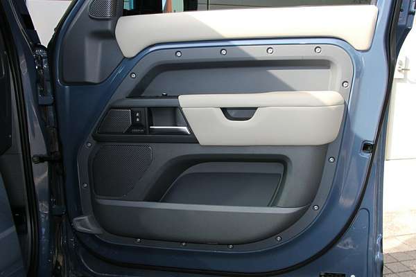 2021 Land Rover Defender 110 P400 X-Dynamic HSE L663