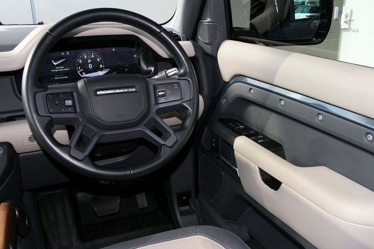 2021 Land Rover Defender 110 P400 X-Dynamic HSE L663