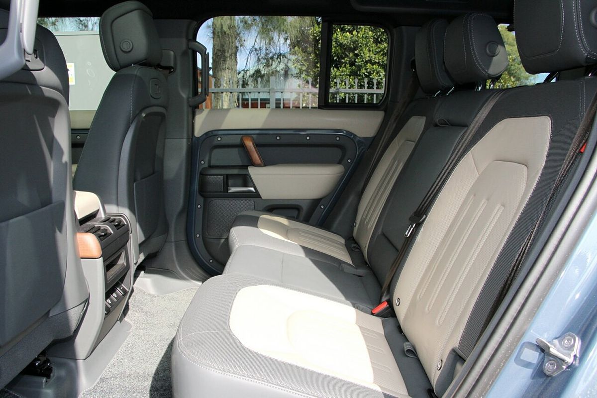 2021 Land Rover Defender 110 P400 X-Dynamic HSE L663