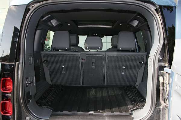 2021 Land Rover Defender 110 P400 X-Dynamic HSE L663