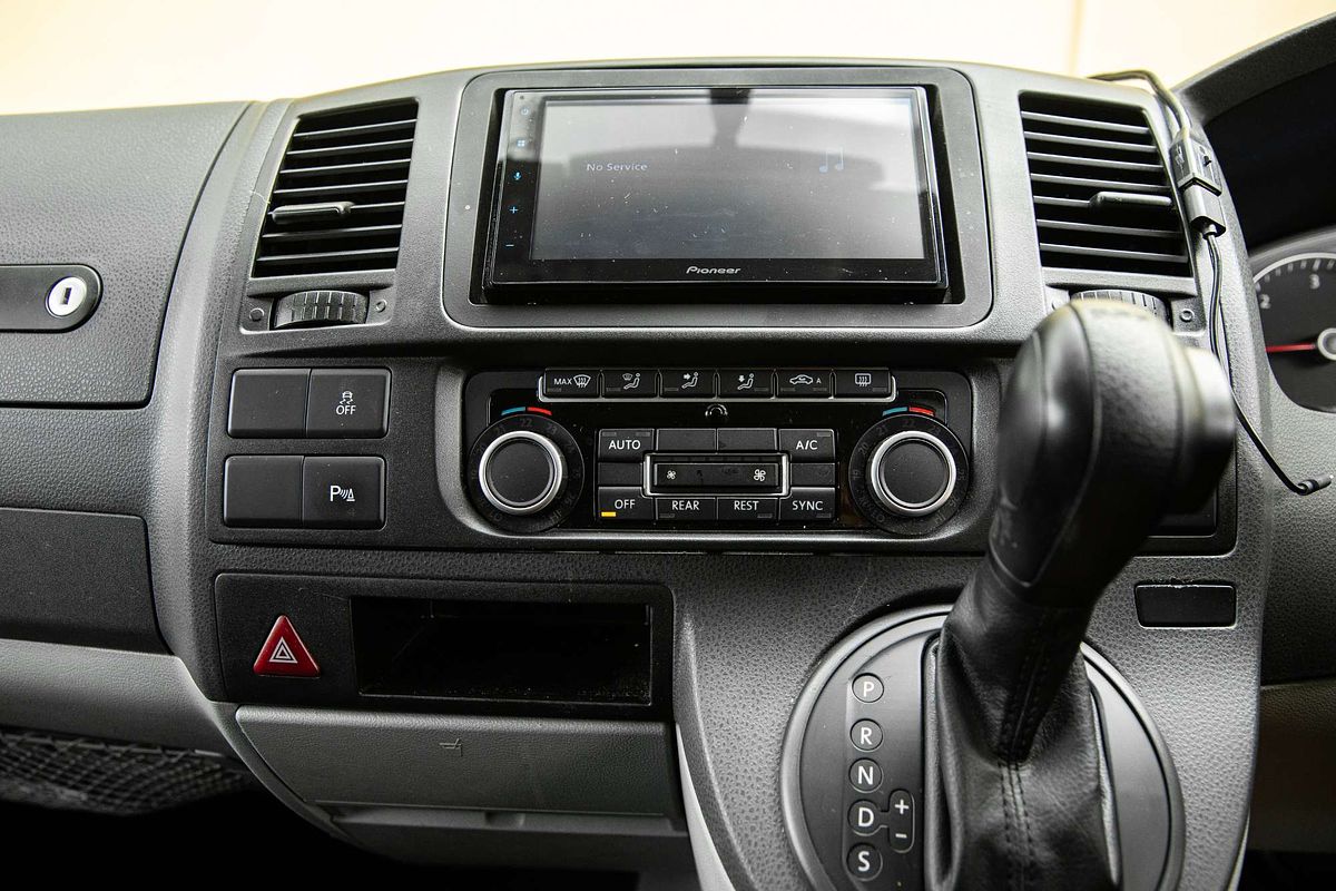 2013 Volkswagen Caravelle TDI340 T5 LWB
