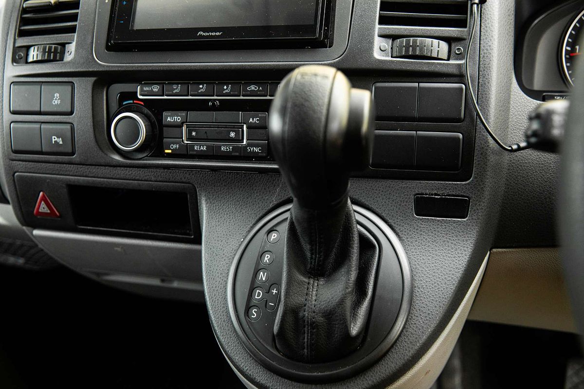 2013 Volkswagen Caravelle TDI340 T5 LWB